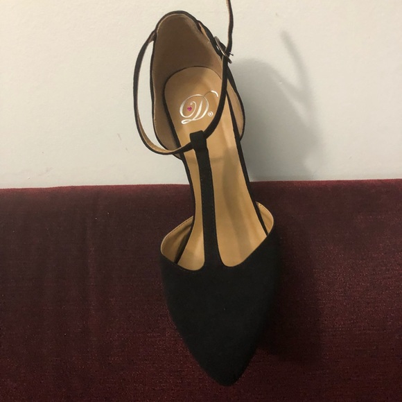 Shoes - Picture 3 of 3